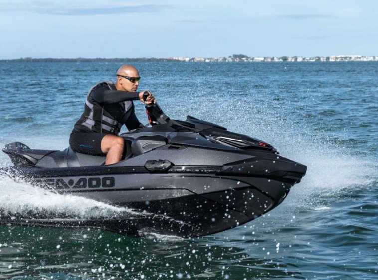 JeyJey Boats - wypożyczenie skuterów  SEA DOO  